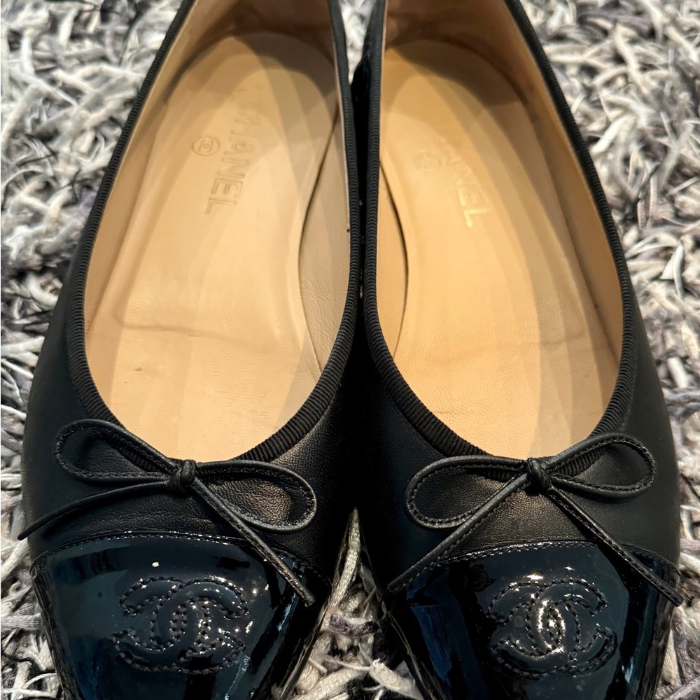 Chanel ballet flat size 40